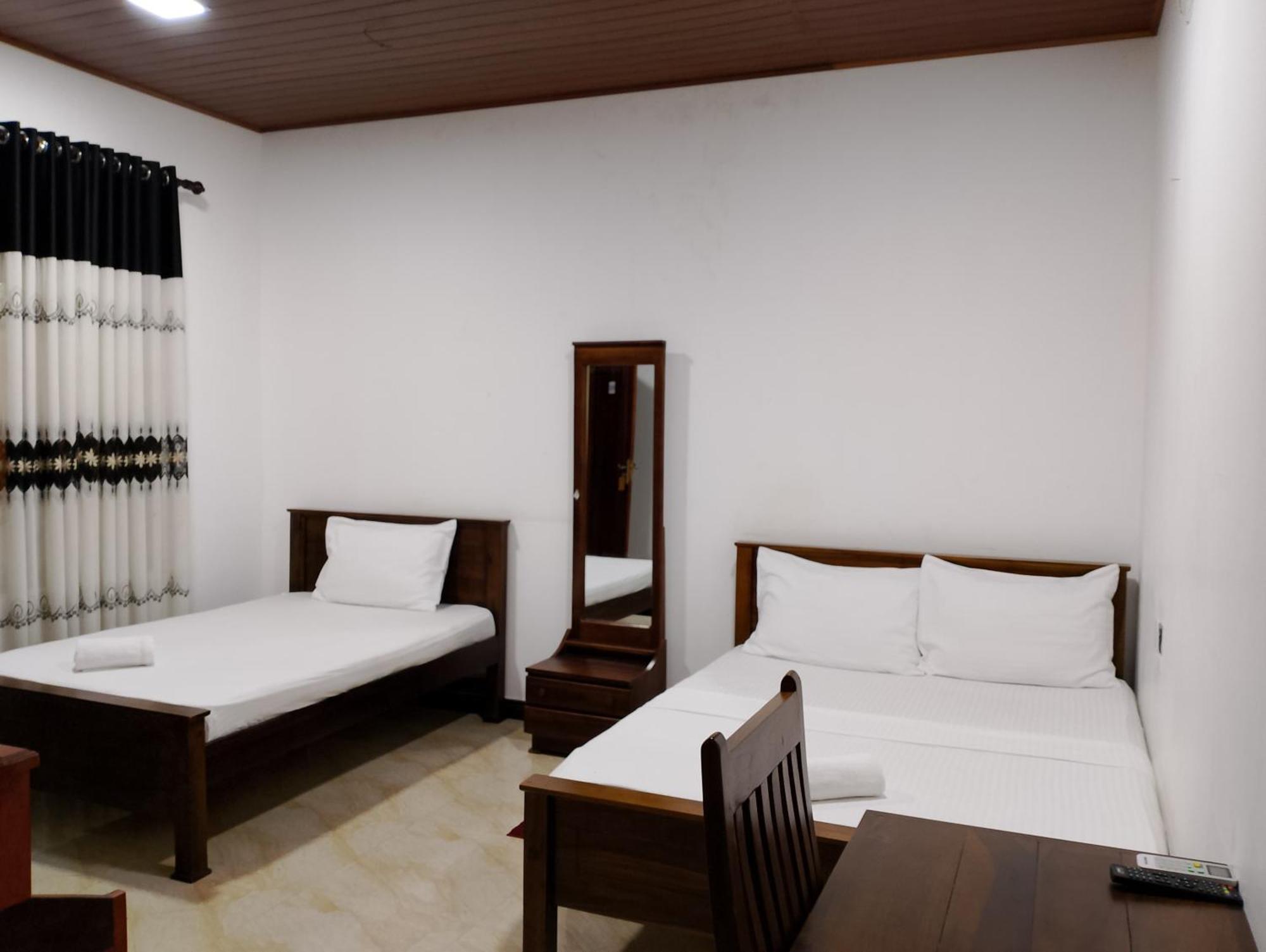 Malindu Yala Gate Hotell Tissamaharama Eksteriør bilde