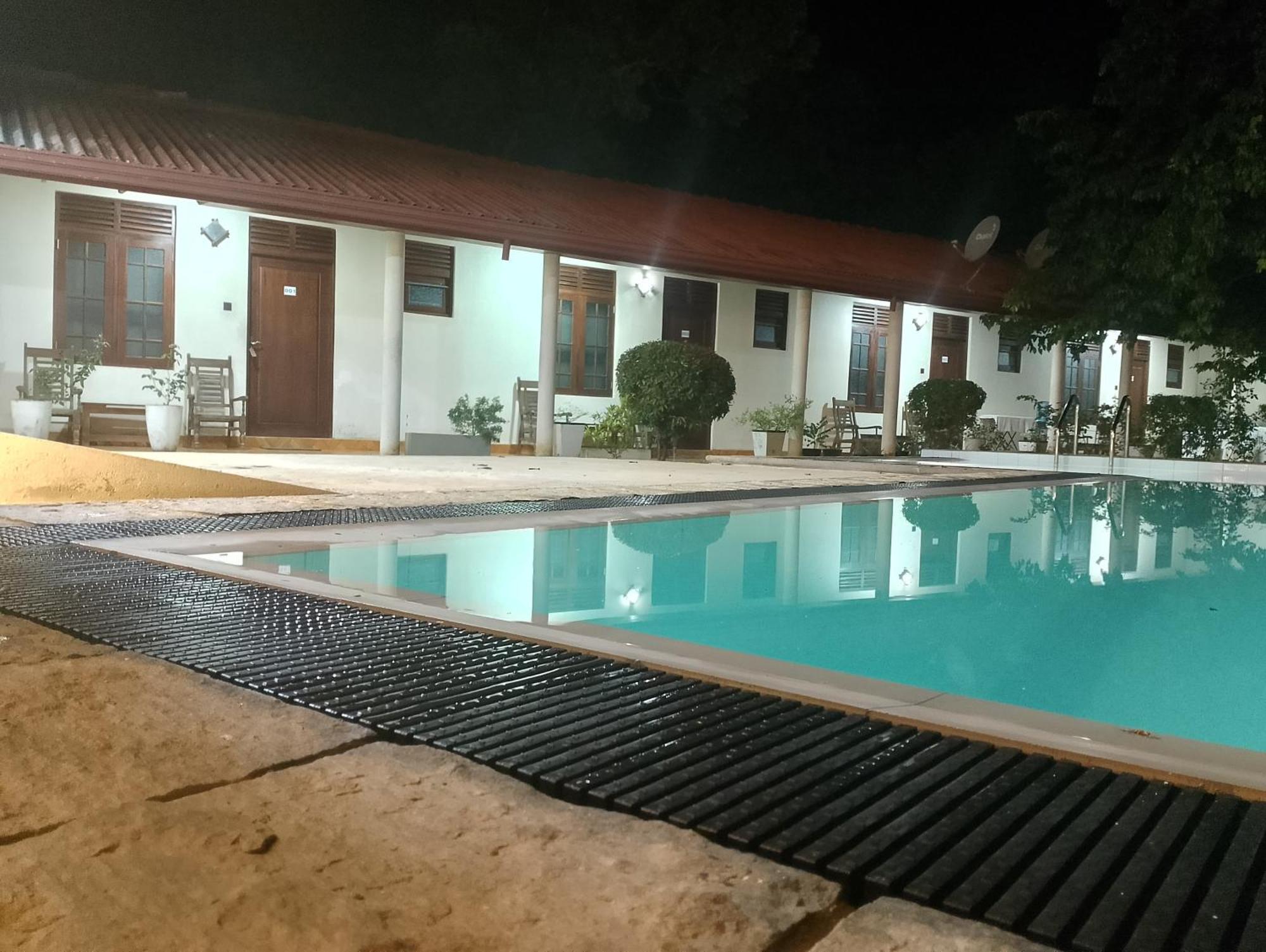 Malindu Yala Gate Hotell Tissamaharama Eksteriør bilde